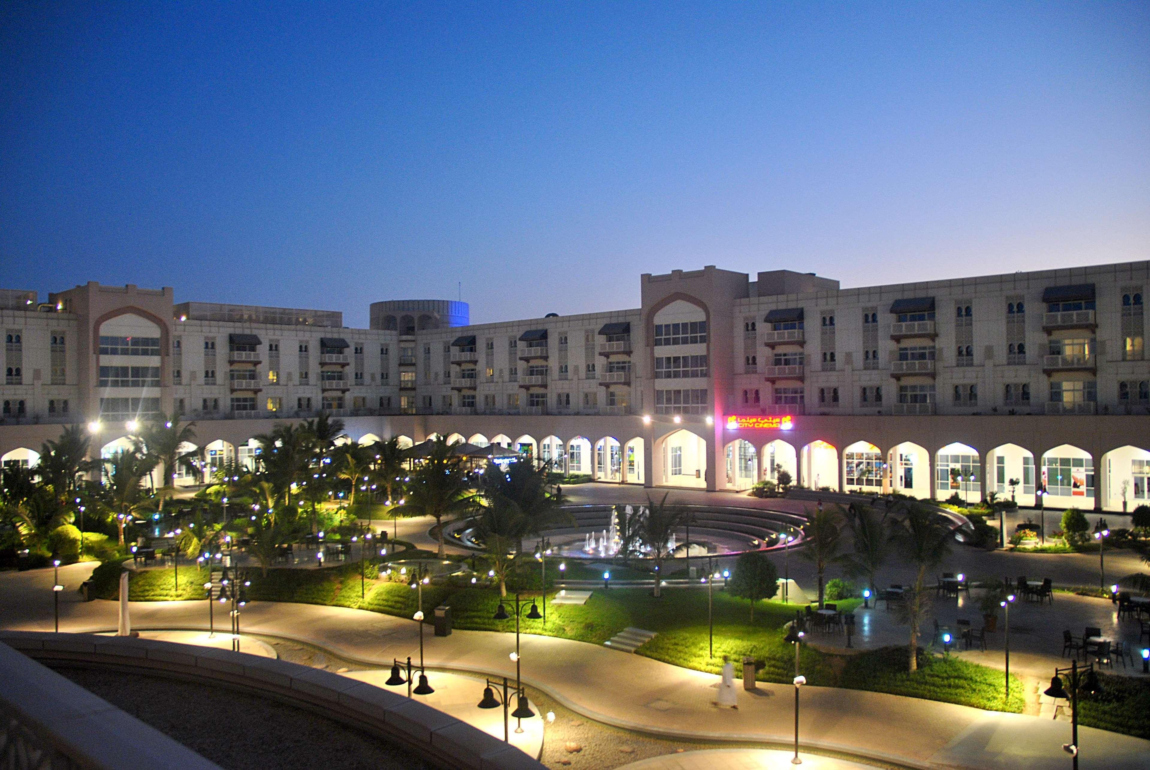 Salalah Gardens Hotel Bagian luar foto