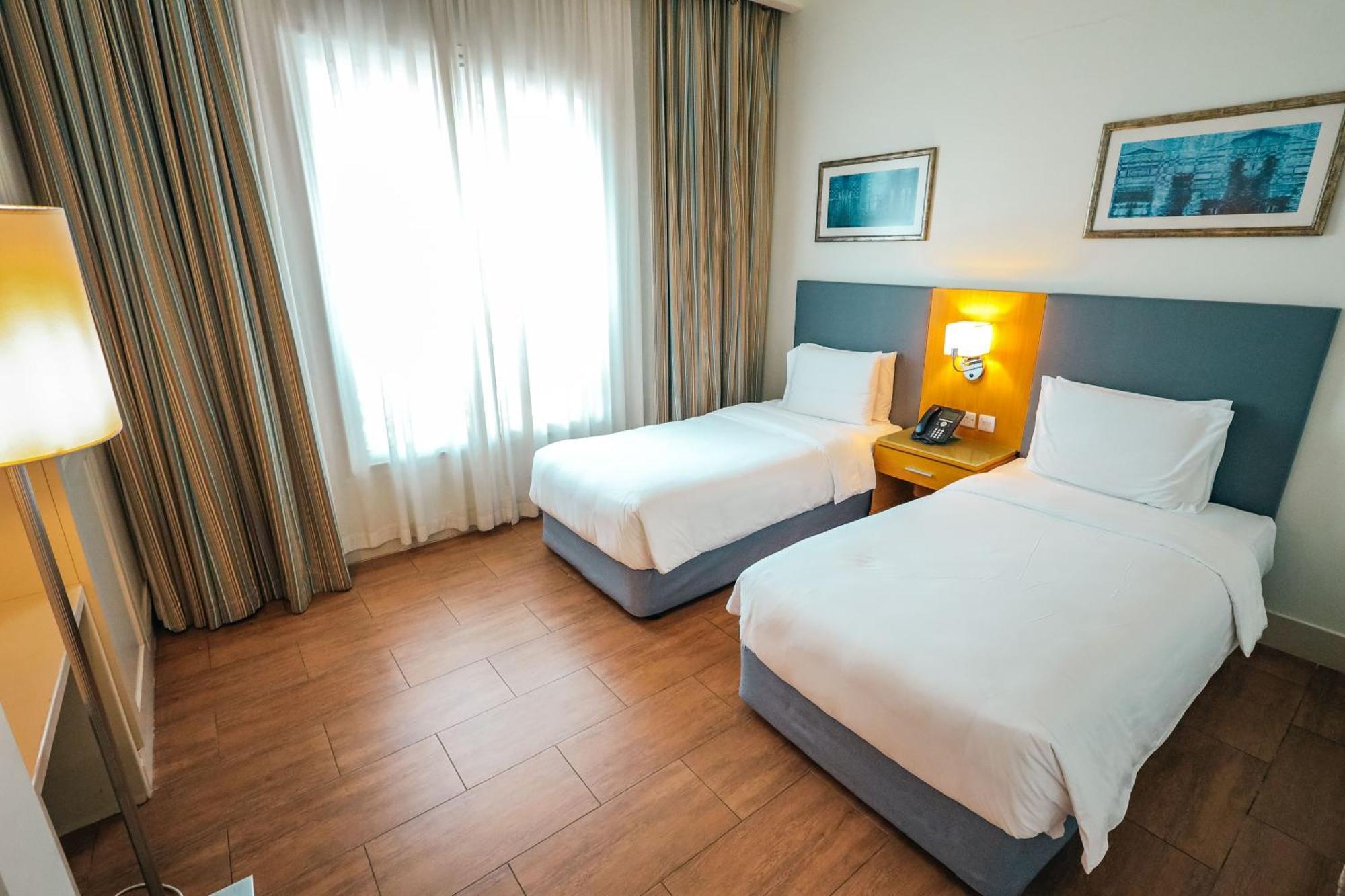 Salalah Gardens Hotel Bagian luar foto